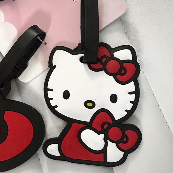 NWT Hello Kitty Set of 4 Luggage Tags - Picture 5 of 6